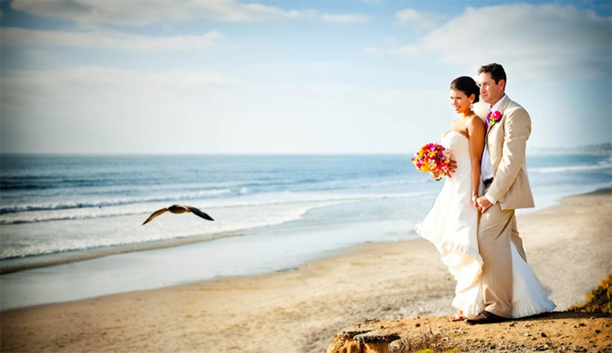 Ace the beach wedding look